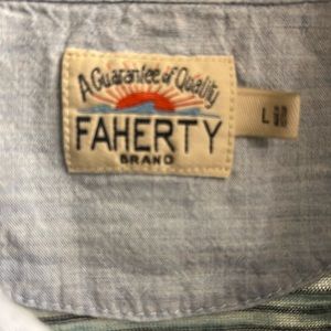 FAHERTY men’s size large short sleeve polo